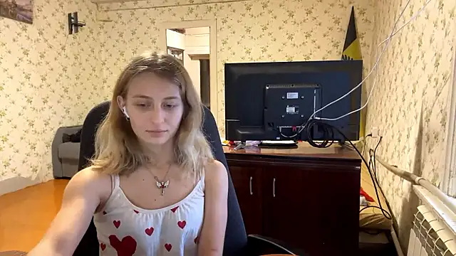 AmeliLia online show from February 27, 2026, 2:28 pm