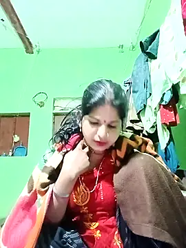 Karishma cute online show from November 12, 2025, 8:01 pm