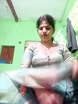 Karishma cute online show from November 2, 2025, 2:22 pm