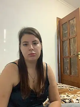 MiraCastellon online show from October 28, 2025, 12:59 pm