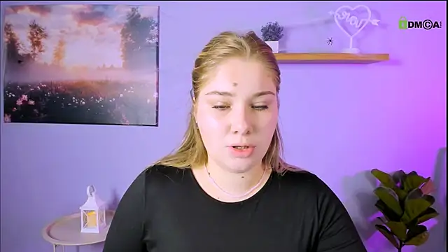 tereza moon online show from November 1, 2025, 9:58 am