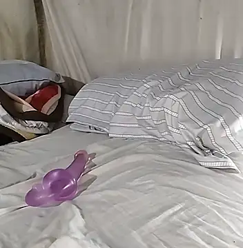 Snapshot of Gadtshie chatting on November 19, 2025, 7:58 pm Gadtshie online show from November 19, 2025, 7:58 pm