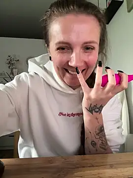 Snapshot of Amy__Leee_ chatting on May 30, 2026, 12:44 pm Amy Leee online show from May 30, 2026, 12:44 pm