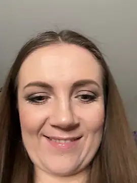 Amy  Leee  online show from March 9, 2026, 1:25 pm