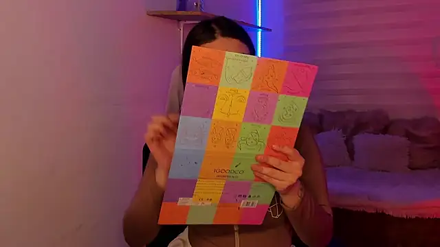 Emily Lindey online show from October 24, 2025, 3:27 am