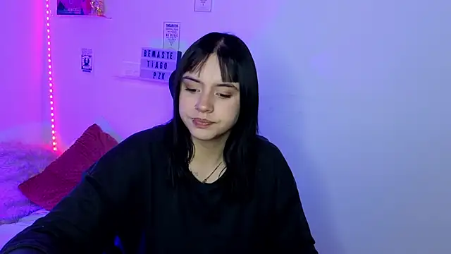 Emily Lindey online show from March 28, 2026, 6:14 am