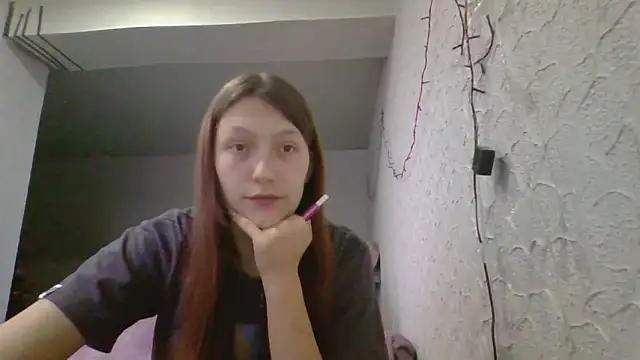 Snapshot of luna_tt chatting on February 14, 2026, 2:06 pm luna tt online show from February 14, 2026, 2:06 pm