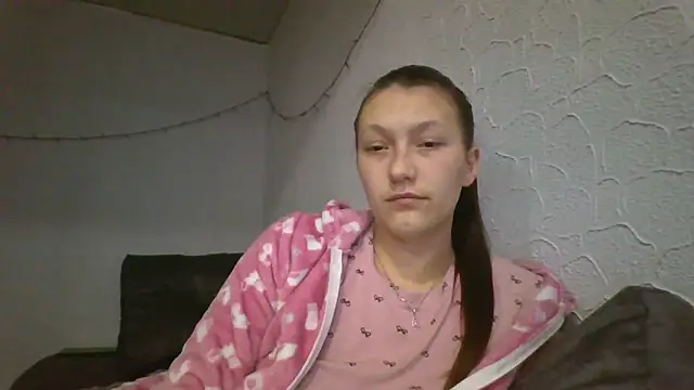 Snapshot of luna_tt chatting on January 17, 2026, 6:22 pm luna tt online show from January 17, 2026, 6:22 pm