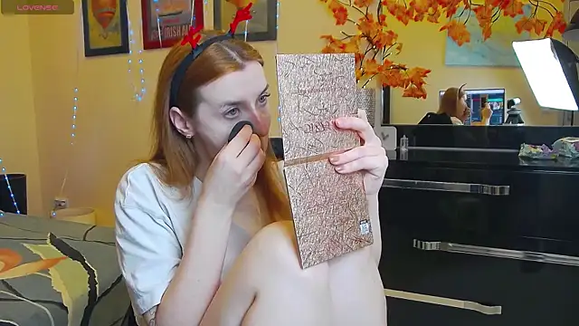 MeganNewCat online show from December 19, 2025, 8:22 pm