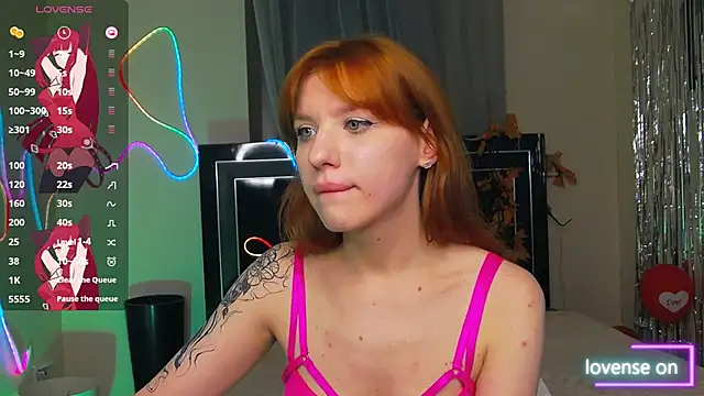 MeganNewCat online show from April 4, 2026, 8:26 pm