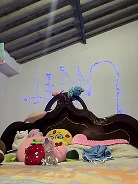 PamelaJonsom  online show from March 12, 2026, 1:11 am