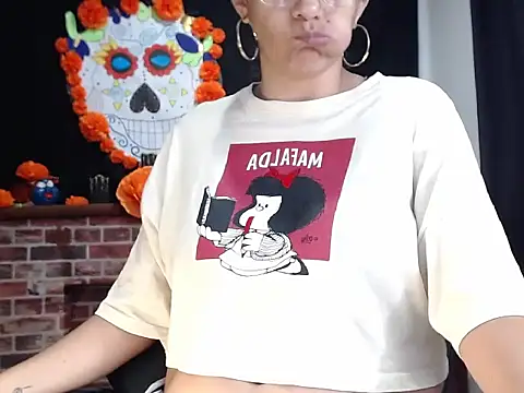 Lucyy Naugthy online show from November 14, 2025, 1:15 pm