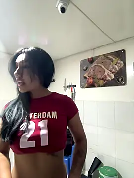 Snapshot of Nahomy_cute1 chatting on November 8, 2025, 10:19 am Nahomy cute1 online show from November 8, 2025, 10:19 am