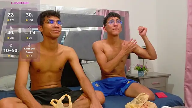 Desire4Duo online show from November 14, 2025, 1:04 pm