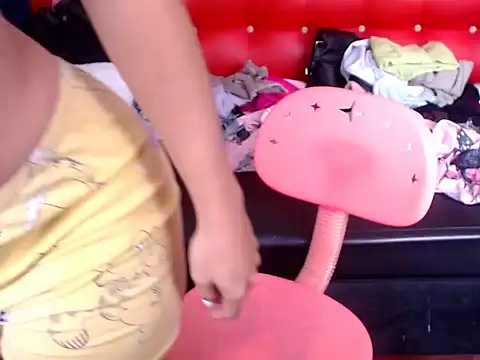 Camila stacy online show from November 17, 2025, 1:59 pm