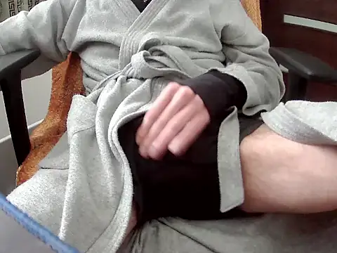 Batboy94 online show from January 9, 2026, 12:45 pm