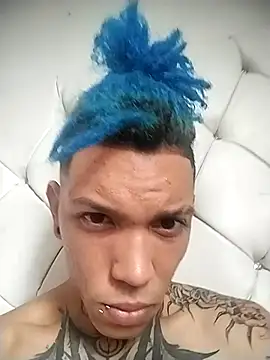 Snapshot of Overinktt chatting on October 30, 2025, 7:00 pm Overinktt online show from October 30, 2025, 7:00 pm