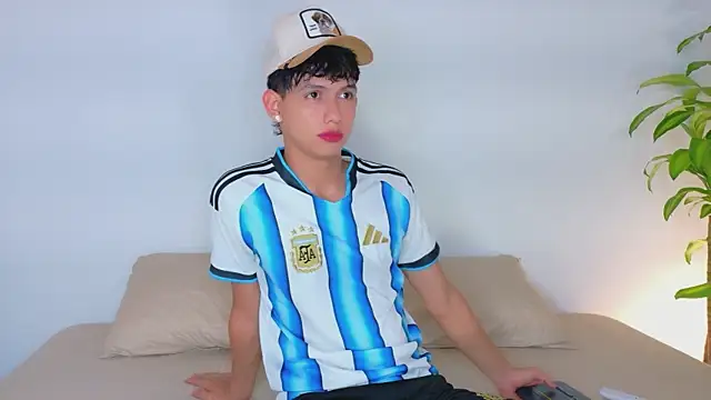 Axel Cody  online show from June 23, 2026, 1:58 am