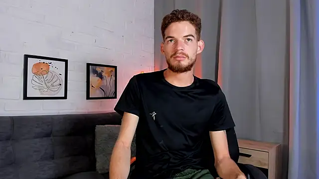 MATEO HUNTER online show from October 16, 2025, 1:19 pm