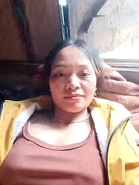 huhu-sexxy online show from October 25, 2025, 2:22 am