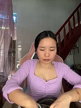 Listen-ly online show from November 30, 2025, 4:13 am