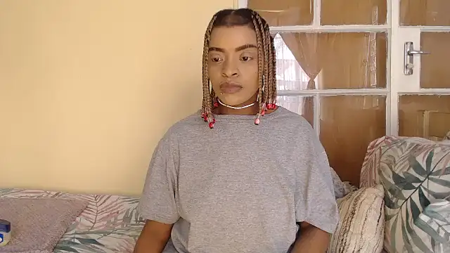 Snapshot of fifiqueen25 chatting on December 3, 2025, 1:54 pm fifiqueen25 online show from December 3, 2025, 1:54 pm