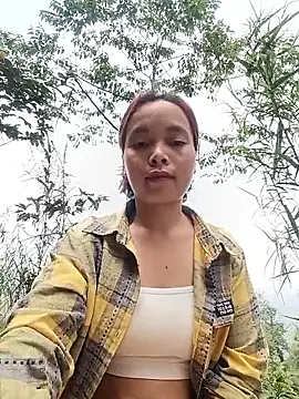 Nguyet2k4 online show from March 25, 2026, 5:18 am