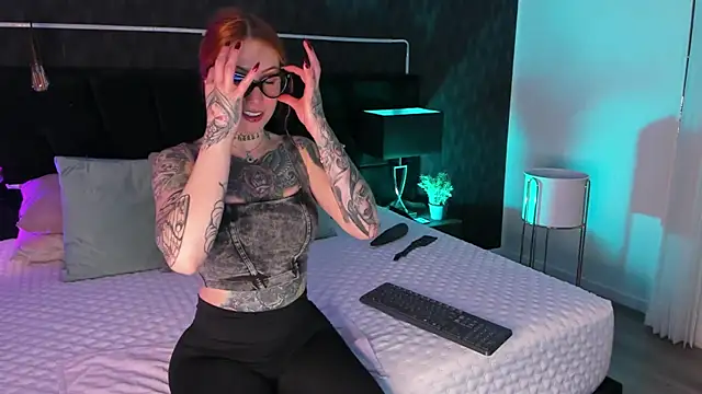 mariianna lopez  online show from March 19, 2025, 11:50 am