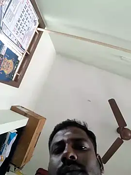 Snapshot of Vickyins480000 chatting on February 13, 2026, 5:51 am Vickyins480000 online show from February 13, 2026, 5:51 am