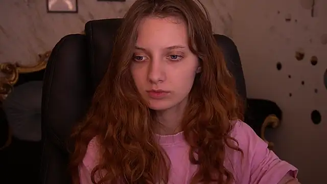 CuteeFoxy online show from May 22, 2026, 12:47 pm