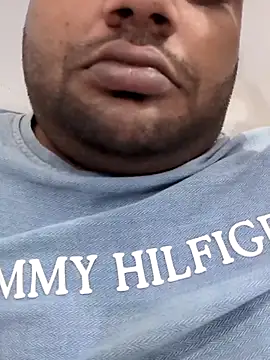 Akki19989 online show from October 26, 2025, 3:34 pm