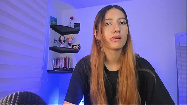 Snapshot of kittyrush_ chatting on November 17, 2025, 7:23 am kittyrush online show from November 17, 2025, 7:23 am