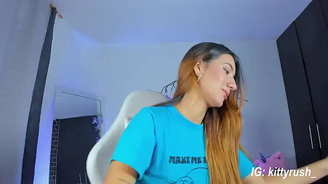 Snapshot of kittyrush_ chatting on March 1, 2026, 3:39 am kittyrush online show from March 1, 2026, 3:39 am