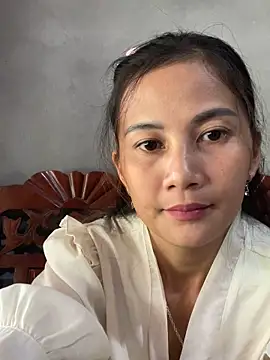 Snapshot of Miss-World00 chatting on November 12, 2025, 1:43 am Miss-World00 online show from November 12, 2025, 1:43 am