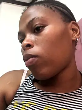 Bubbles156 online show from January 14, 2026, 6:33 pm