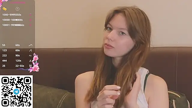 Snapshot of Erosyne chatting on October 29, 2025, 3:33 pm Erosyne online show from October 29, 2025, 3:33 pm