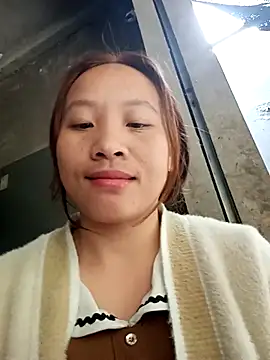 Snapshot of Mising5022 chatting on November 6, 2025, 1:53 am Mising5022 online show from November 6, 2025, 1:53 am