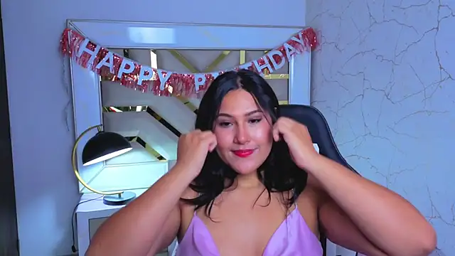 luna jonezz online show from November 29, 2025, 9:20 am