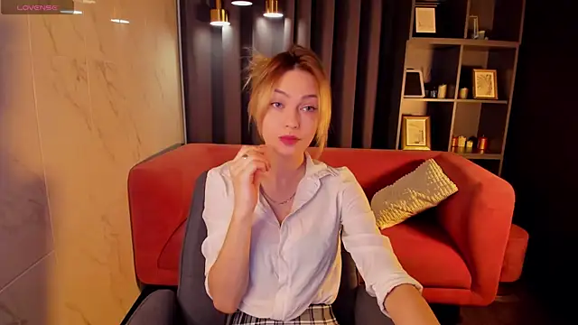 AlysiaSun  online show from April 9, 2026, 10:49 pm