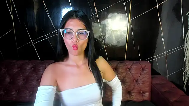 Snapshot of Sub_Scarlett chatting on February 9, 2026, 1:53 pm Sub Scarlett online show from February 9, 2026, 1:53 pm