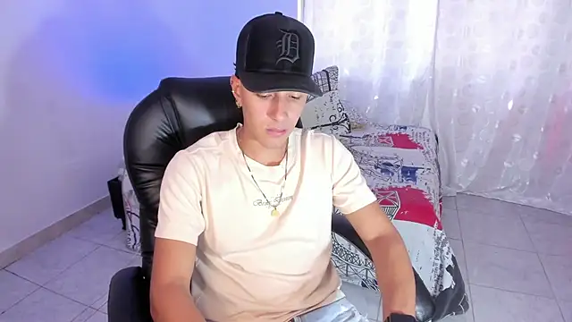 Hayden Boy  online show from October 22, 2025, 2:27 pm