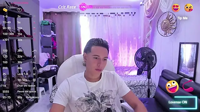 Hayden Boy  online show from December 4, 2025, 6:40 pm