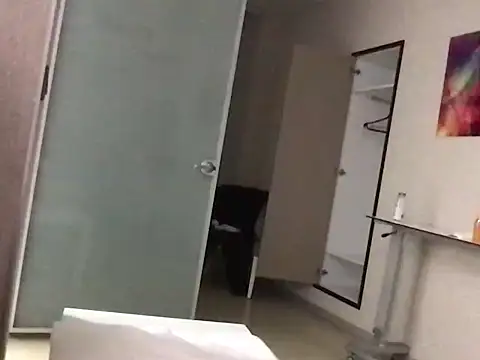 Snapshot of dicsucerboy77 chatting on February 15, 2026, 12:44 am dicsucerboy77 online show from February 15, 2026, 12:44 am