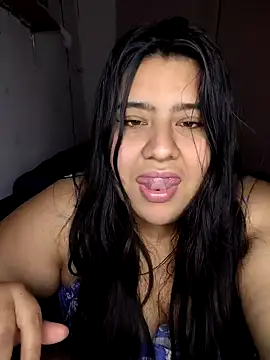 Snapshot of Bonitamex18 chatting on October 15, 2025, 5:06 am Bonitamex18 online show from October 15, 2025, 5:06 am