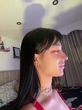 Snapshot of _TiniWild chatting on February 18, 2026, 11:12 pm TiniWild online show from February 18, 2026, 11:12 pm