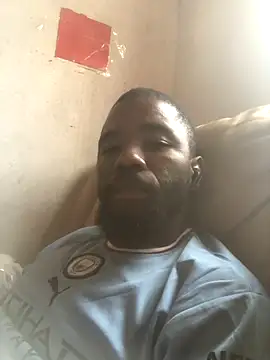 Snapshot of collennny12 chatting on October 19, 2025, 9:34 am collennny12 online show from October 19, 2025, 9:34 am