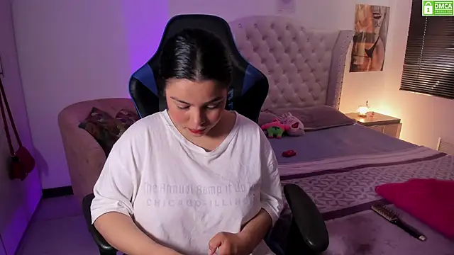 Bluepaula online show from October 30, 2025, 2:47 pm