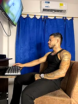 Kylian Alessandro online show from November 15, 2025, 4:38 am