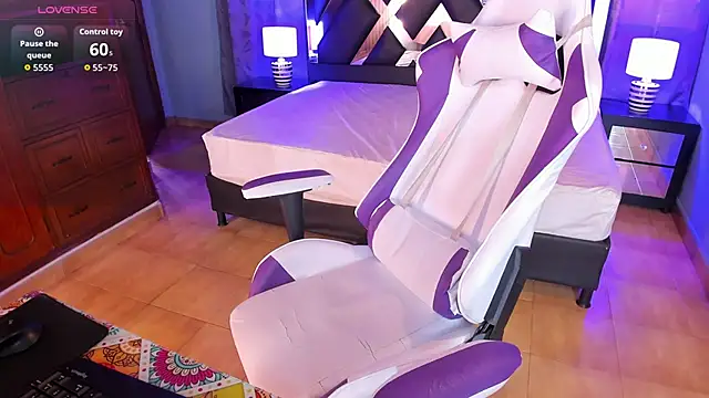 Lily CuteBoobs online show from October 25, 2025, 6:19 pm