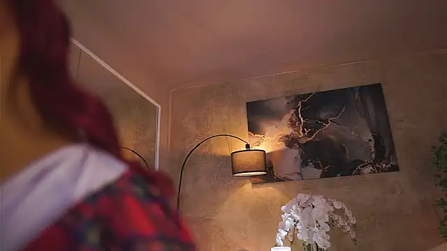 TiffanyBlaize online show from November 29, 2025, 7:14 pm